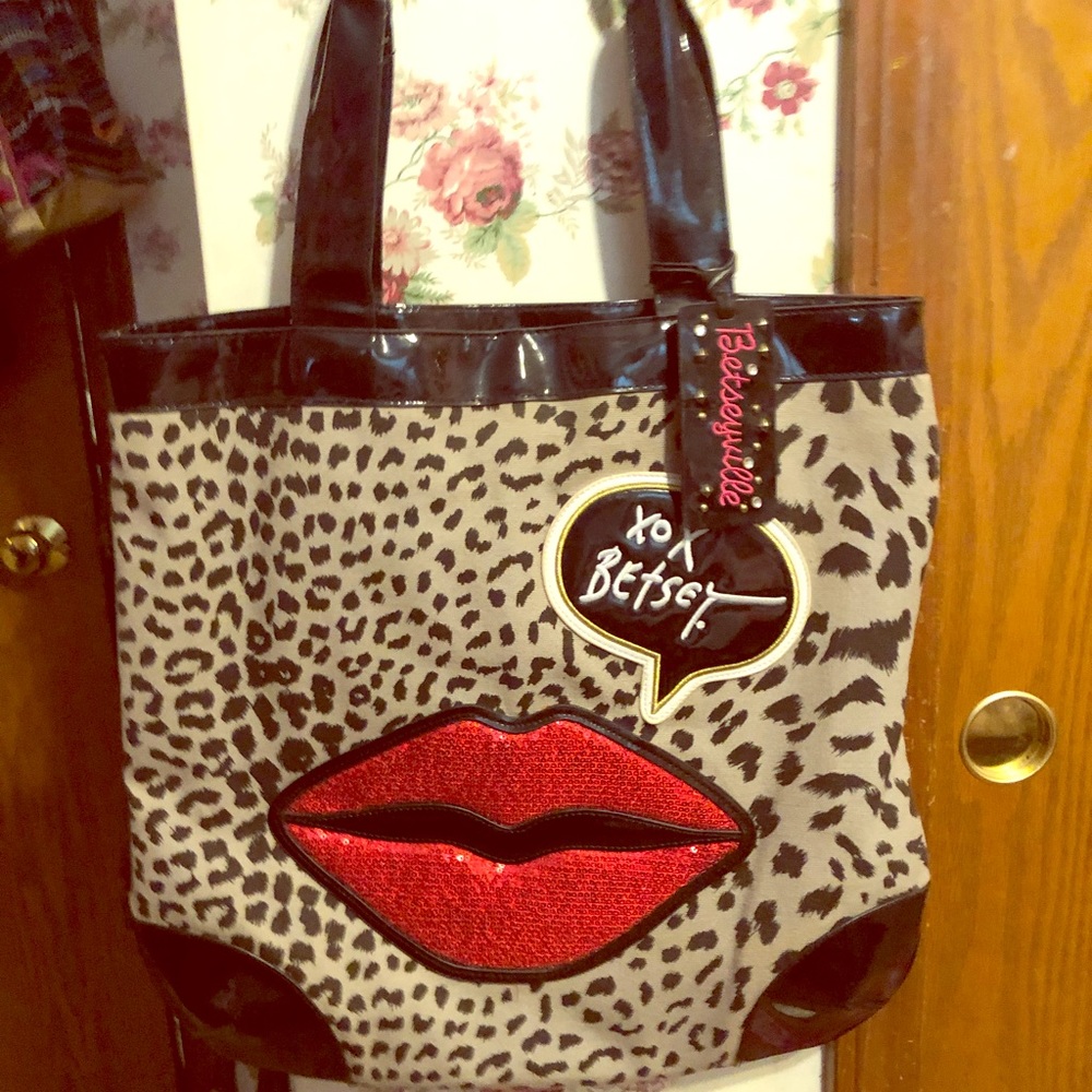 Betsey Johnson purse